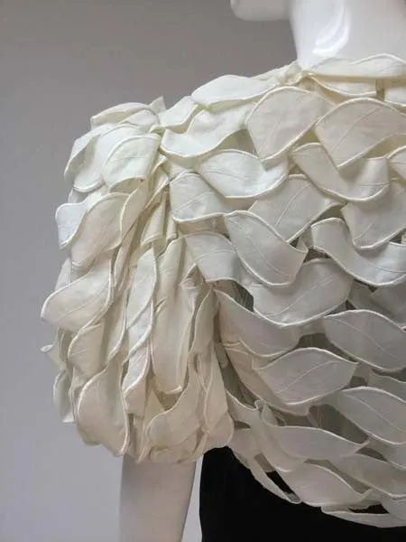 1980s Jacqueline de Ribes Cream Bolero