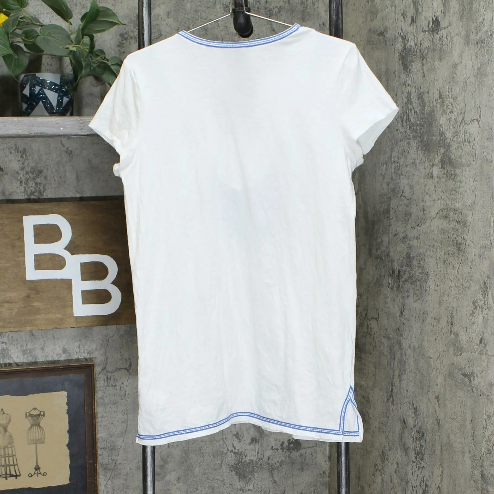 C. Wonder Embroidered Split V-neck Short Sleeve Tunic Top White Small