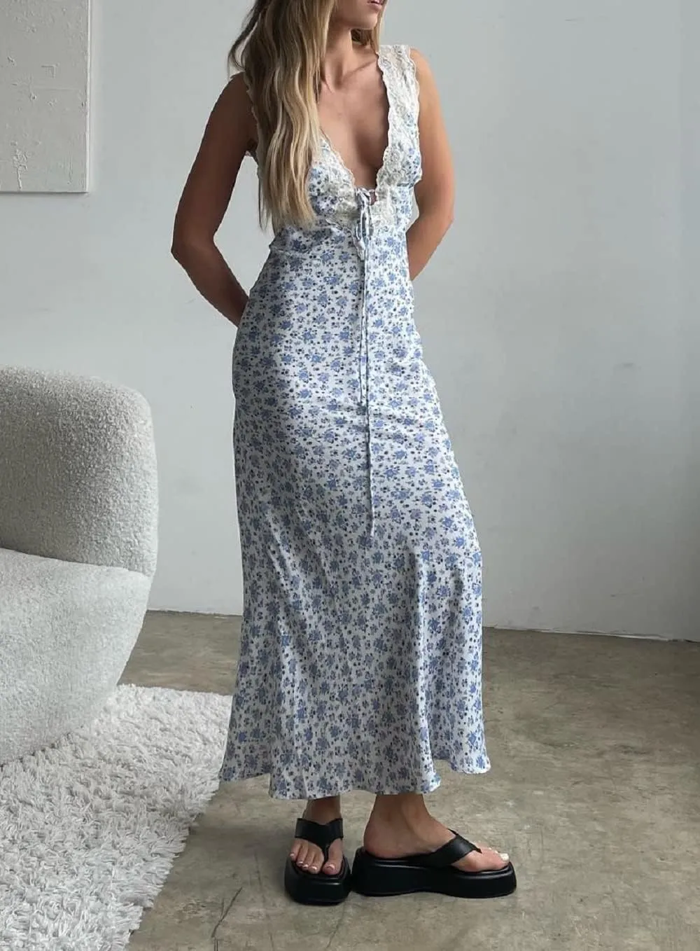 Juakoso Women Y2K Floral Printed Long Dress V Neck Backless Maxi Dress Sleeveless Going Out Sundress Summer Beachwear