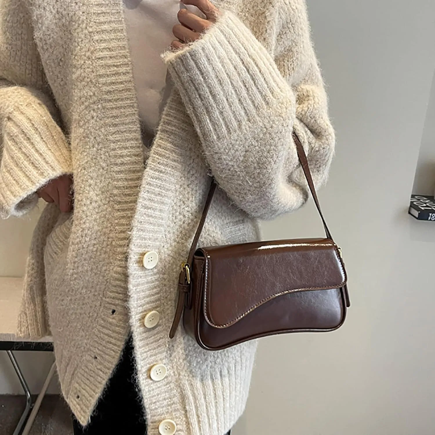Shoulder Bag for Women Y2K Purse Vegan Leather Hobo Handbags Clutch Saddle Bag with 2 Removable Straps Tote Bag